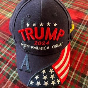 TRUMP 2024 hat